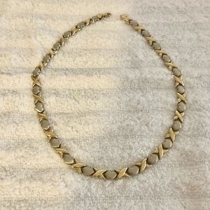 XO (hearts necklace ) 17”.  10K